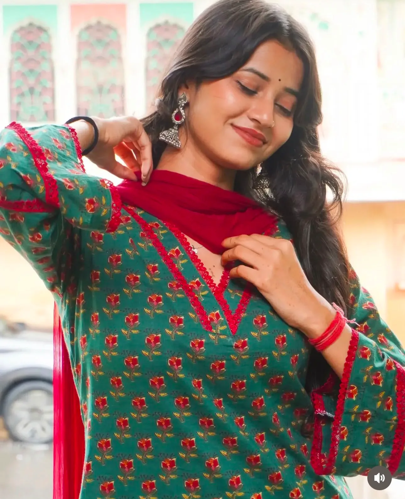Shivanya Farsi suit 1