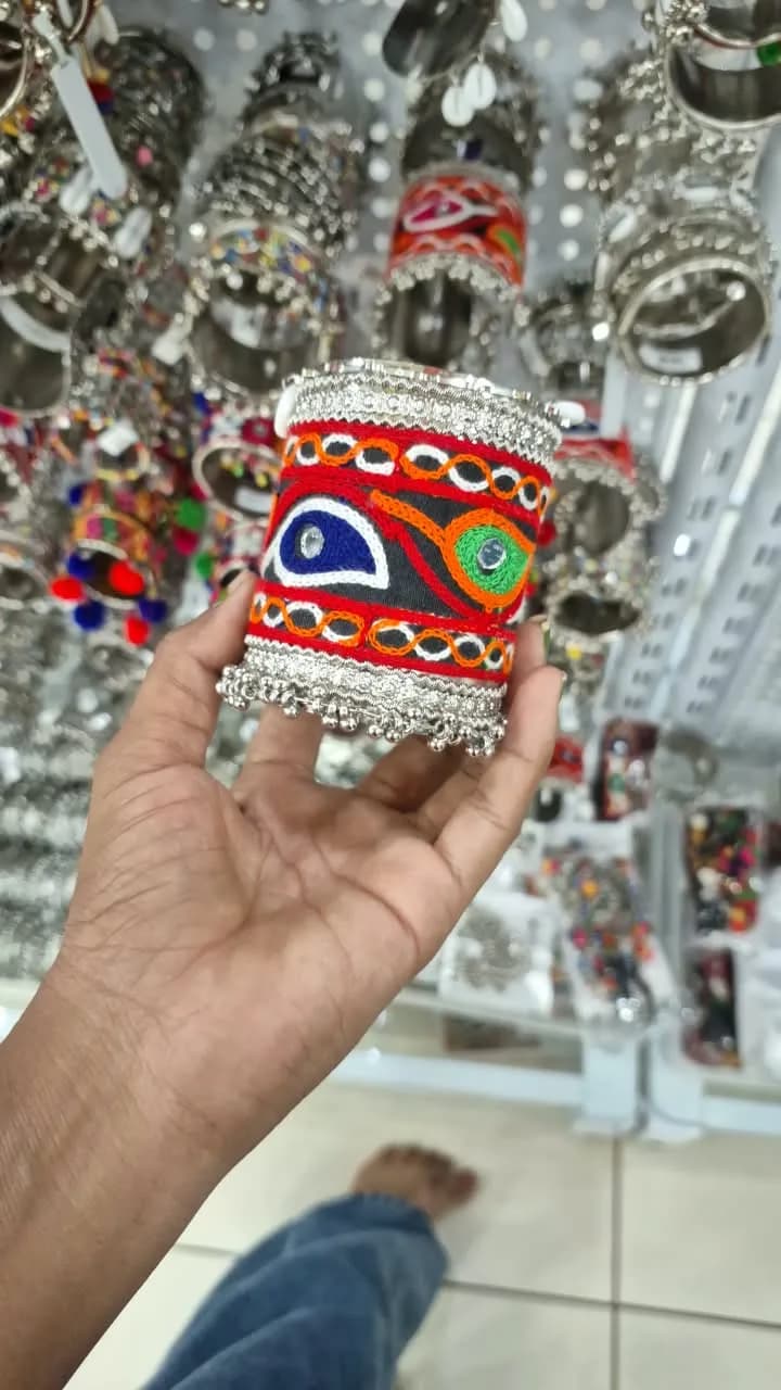 nav bracelate 1