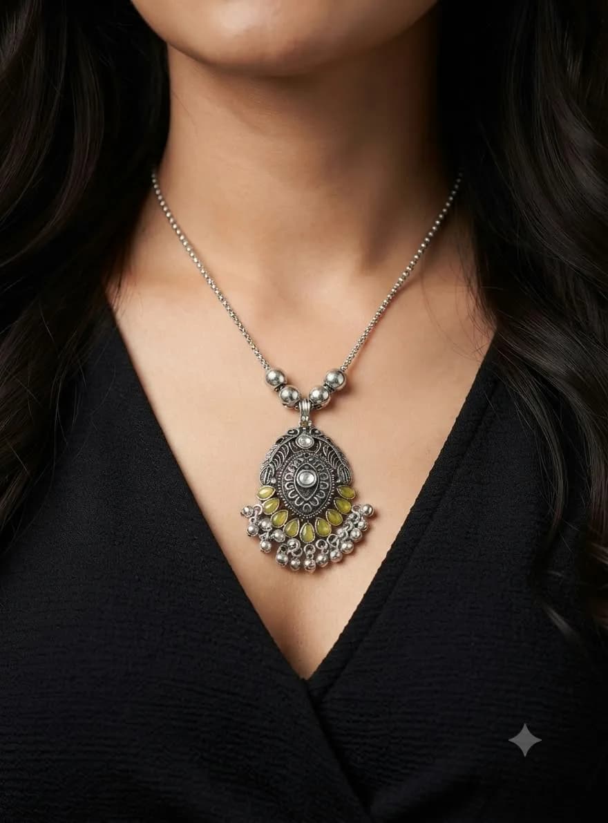 TUBE neha necklace 4