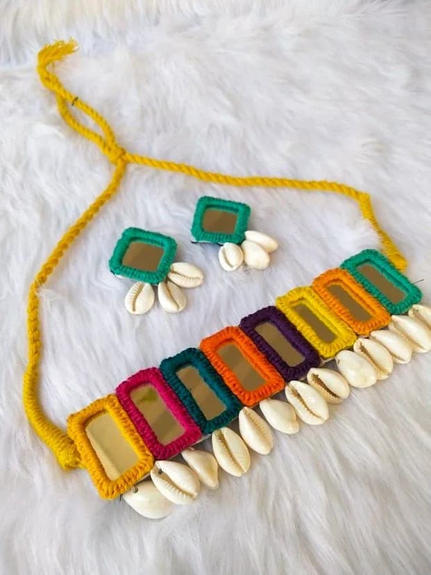Handmade multicolor neck piece
