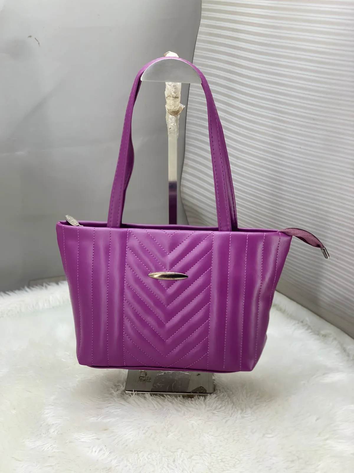Riddhi hand bag